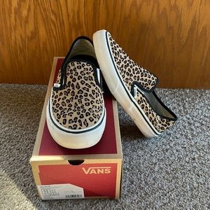 Leopard print Vans
